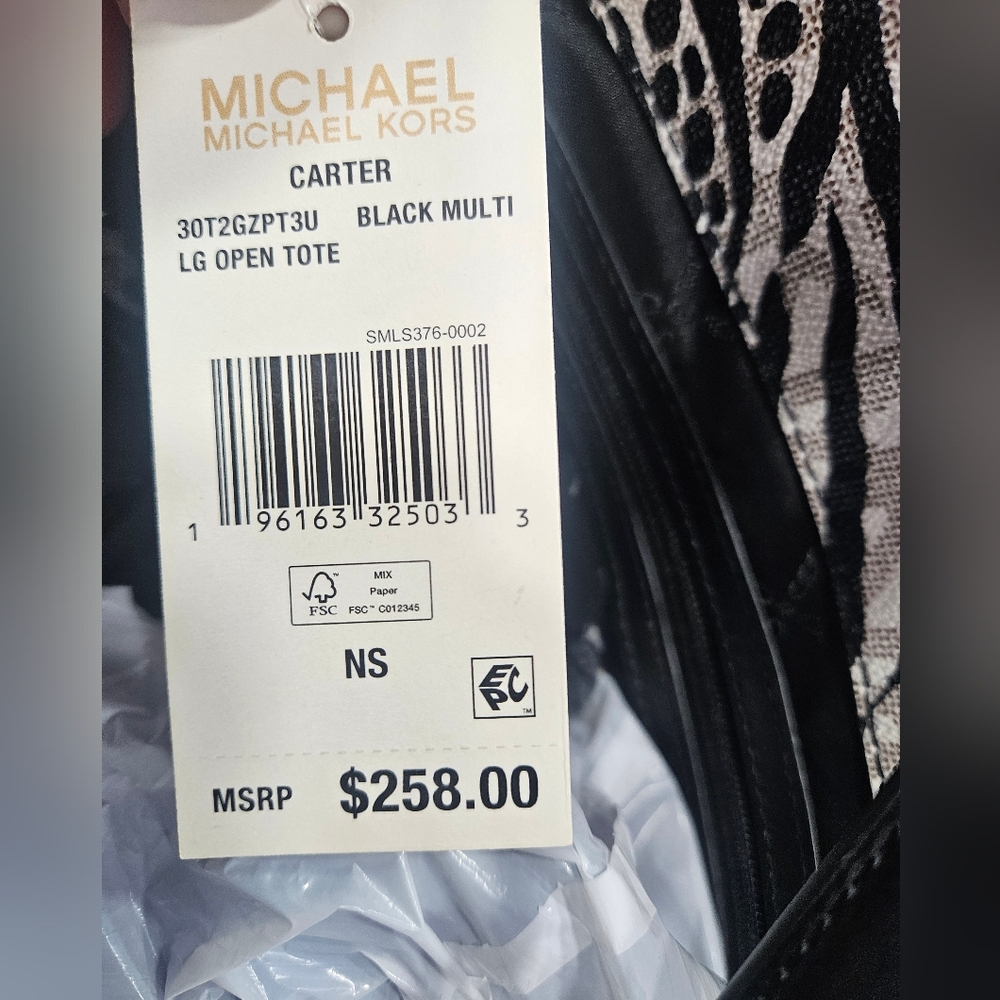 Michael Kors Carter 2 PC Tote SET -  NWT - Picture 14 of 15